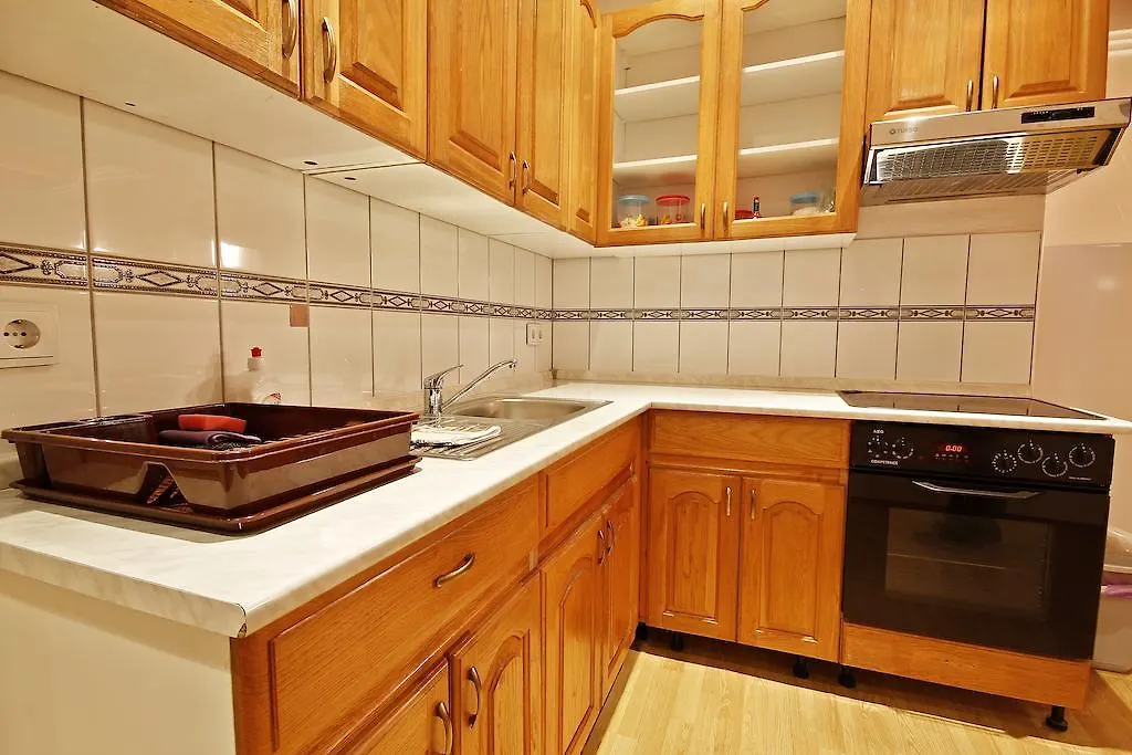 Central Square Apartment Split