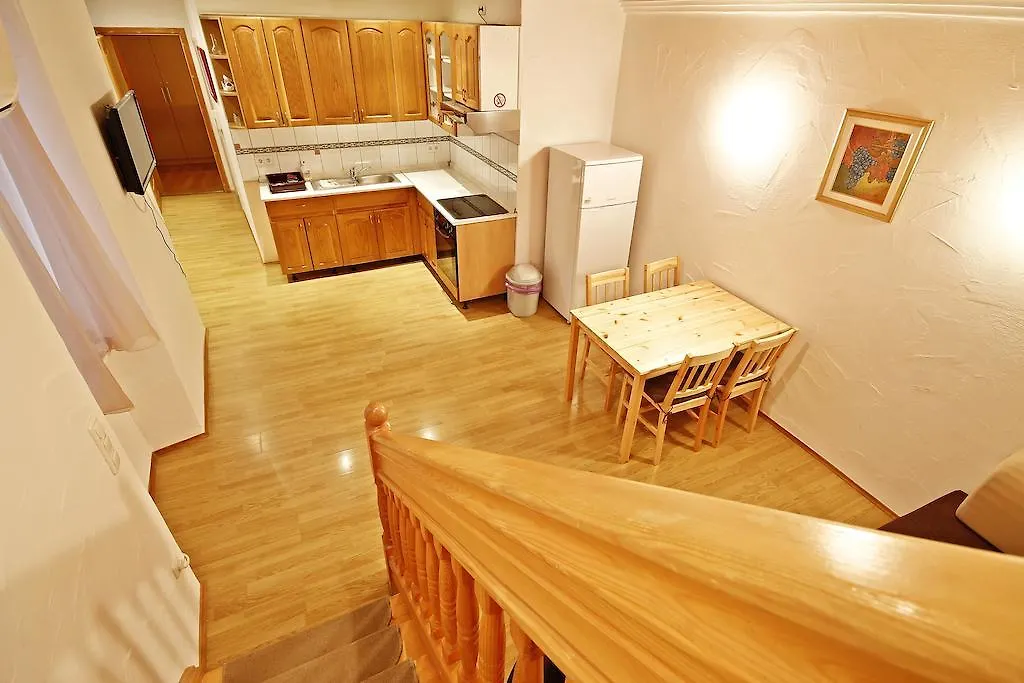 Central Square Apartment Split