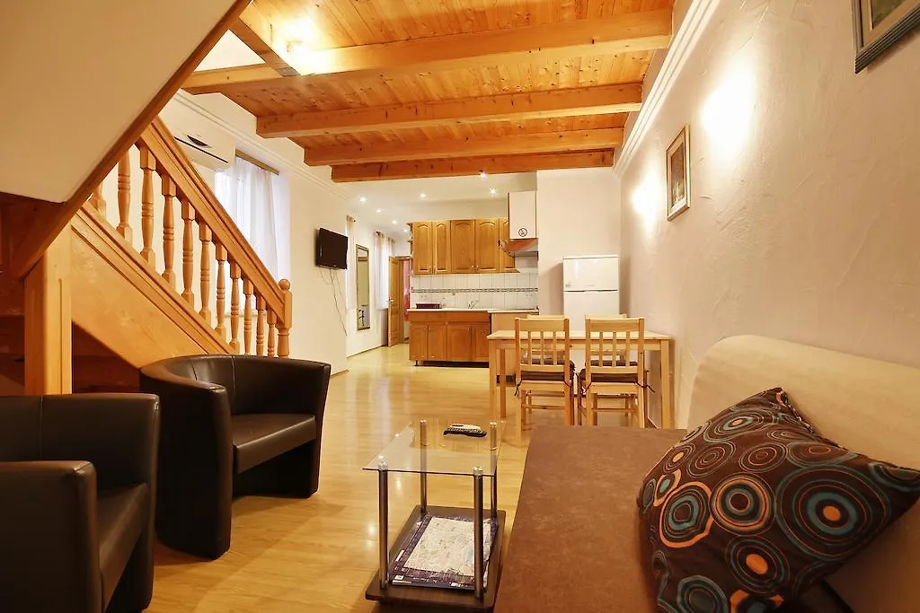 Central Square Apartment Split